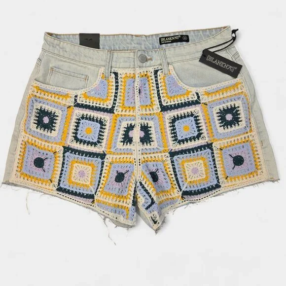 BlankNYC The Barrow High Rise Crochet Front Cutoff Shorts 30 Granny Square NWT - Picture 3 of 11